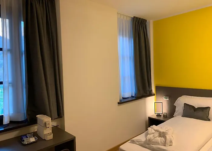 Le Cassandre Πανσιόν 4*